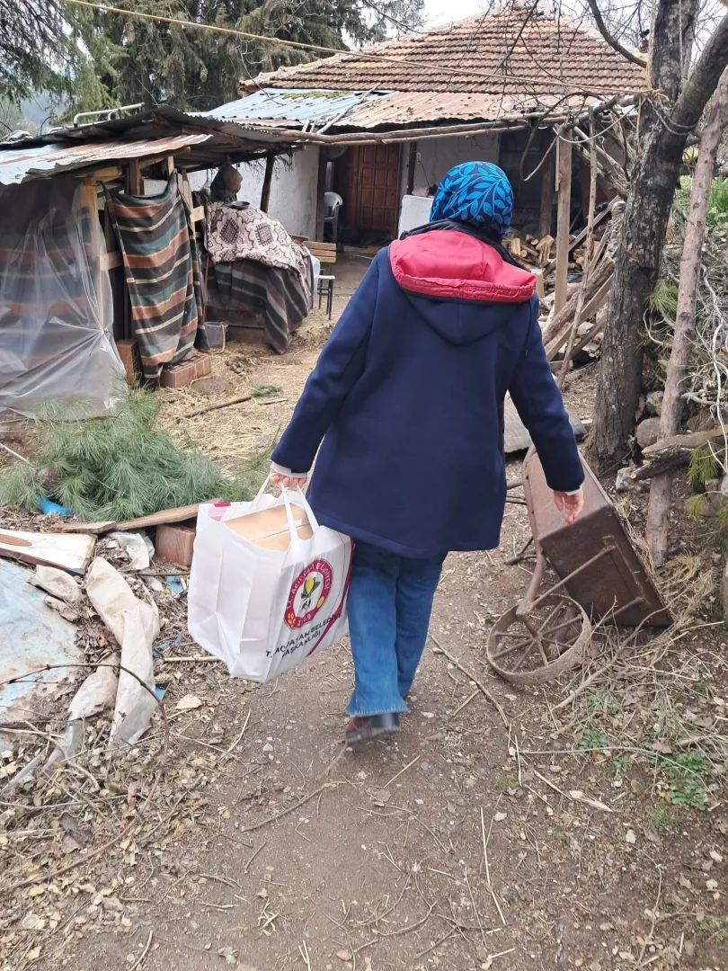 Sevgi Eli, Acıpayam’da Dayanışmayı Güçlendiriyor