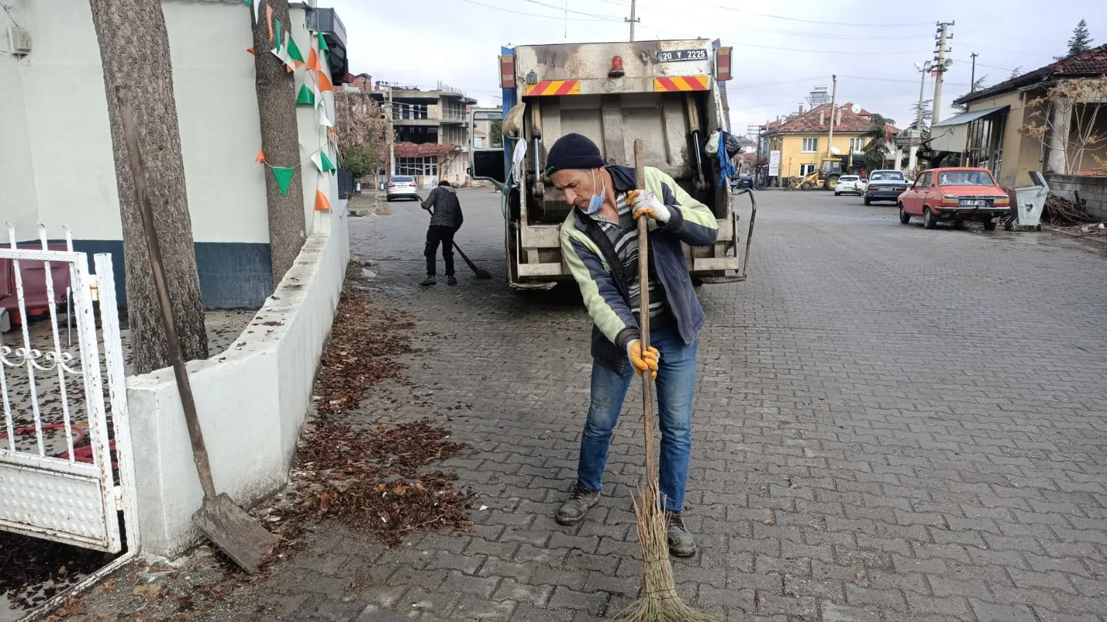Temizlik İşleri Müdürlüğü Sahada!