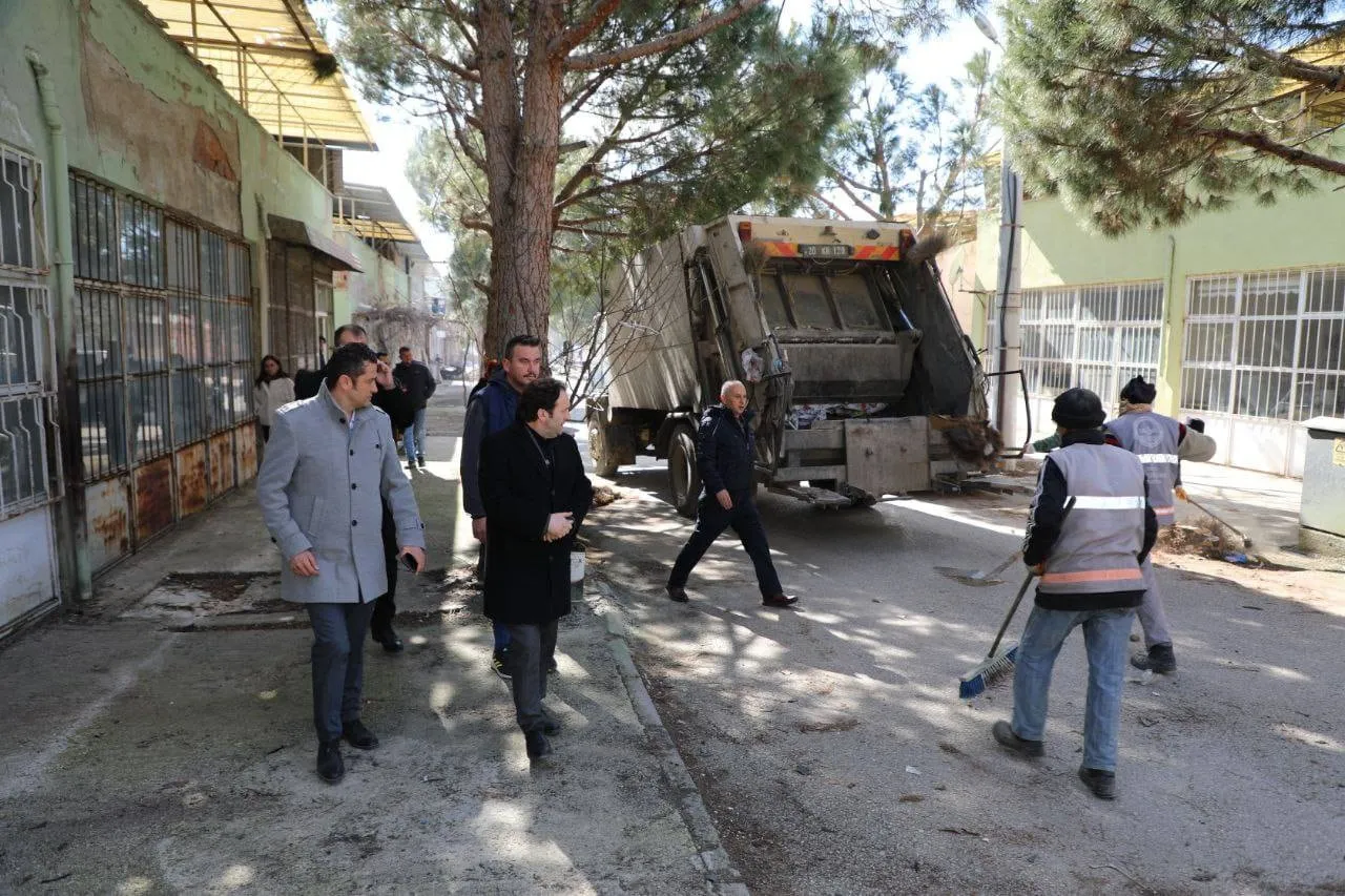 Yeşilyuva Sanayi Bölgesinde Kapsamlı Temizlik Çalışması Gerçekleştirildi!